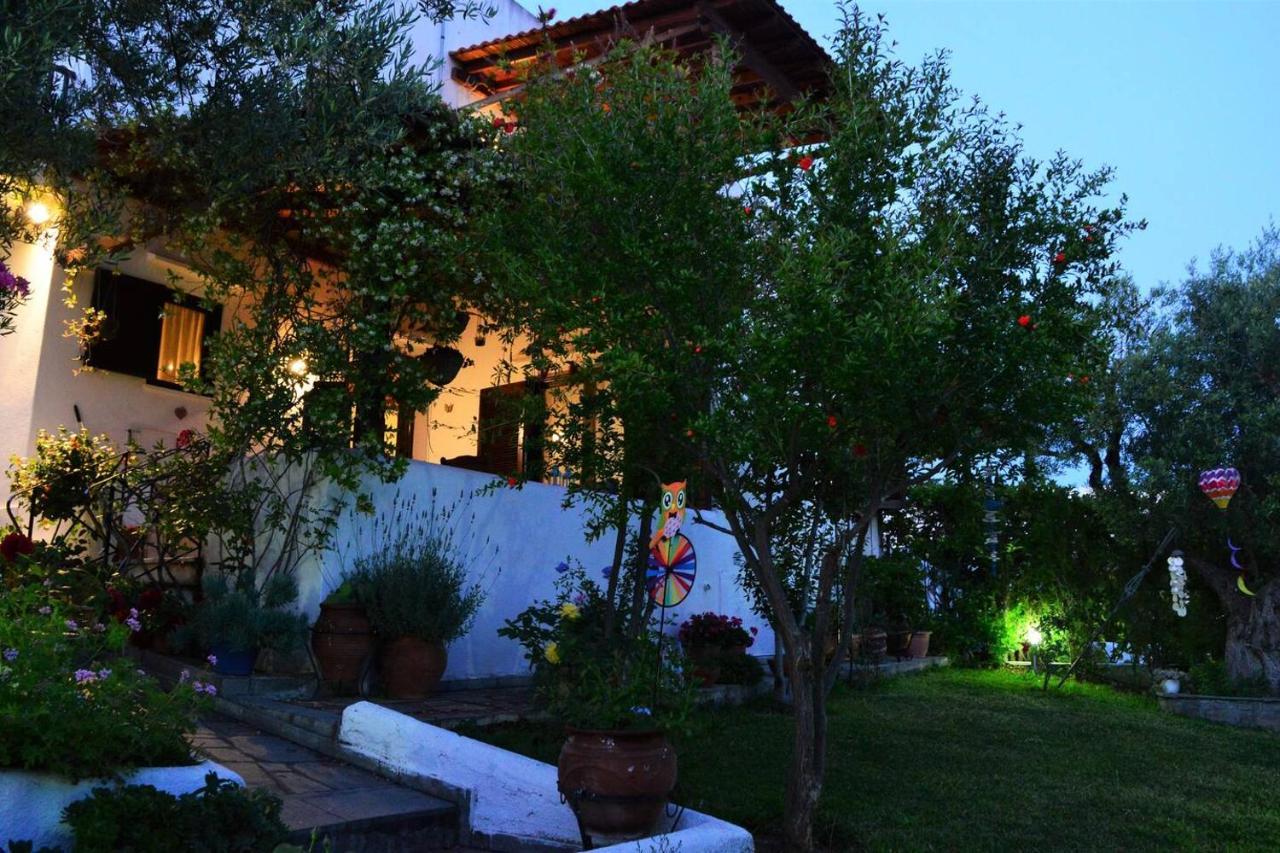 Sonia'S House With Garden Villa เยราคินิ ภายนอก รูปภาพ